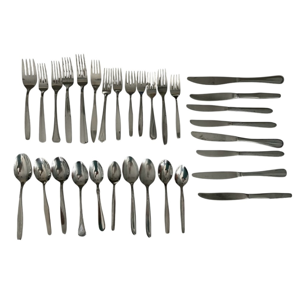 Vintage Lot (31) Stainless Steel Cutlery Silverware Mixed Forks Spoons Knives